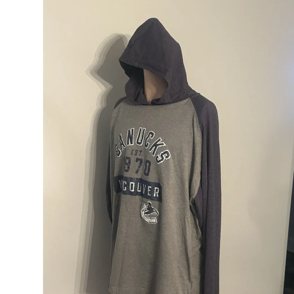 Vancouver Canucks NHL Knights Apparel Lightweight Hoodie Men's 2XL
